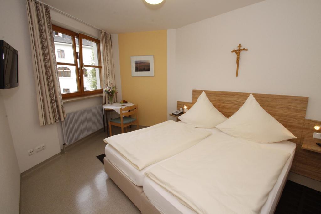 Kloster St. Josef Neumarkt in der Oberpfalz Pokój zdjęcie