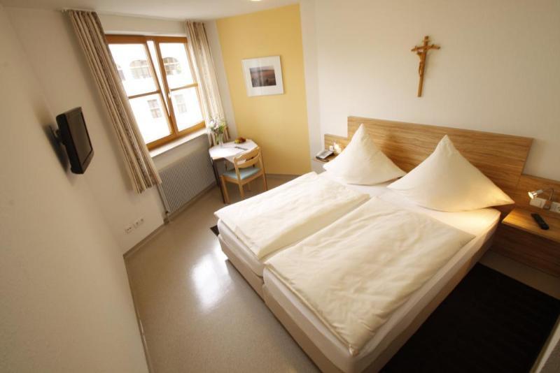 Kloster St. Josef Neumarkt in der Oberpfalz Zewnętrze zdjęcie